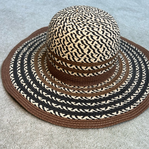 Prana Dora Woman’s Paper Wide Brim Floppy Woven Straw Sun Hat Beach Pool Cruise Prana Dora Sun Hat Wide Brim Woven Straw Blue Green Women main image 2